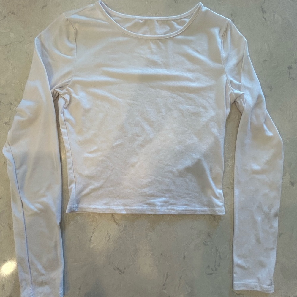 SHEIN Classic White Long Sleeve Tee
